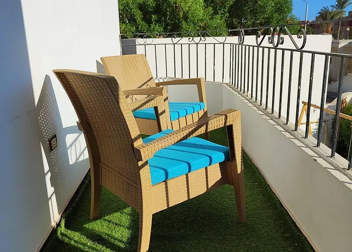 Almina - And Relax With Us In Style Apartman