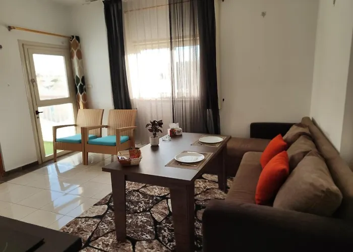 Almina - And Relax With Us In Style Apartman *